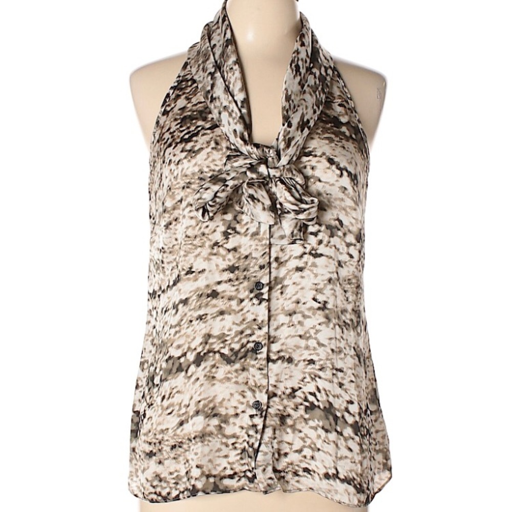 NWT sleeveless blouse